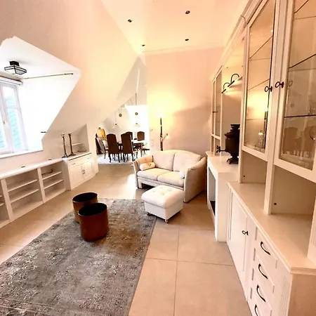 Luxury Rooftop Apartment *